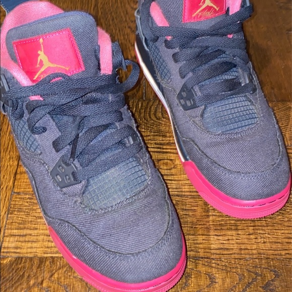 Jordan Shoes - JORDANS DENIM AND PINK SIZE 6.5y